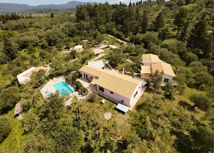 Holiday Home Matthaeus Am Corfutrail, Ferienoase Im Olivenhain 3 Km Zum Meer
