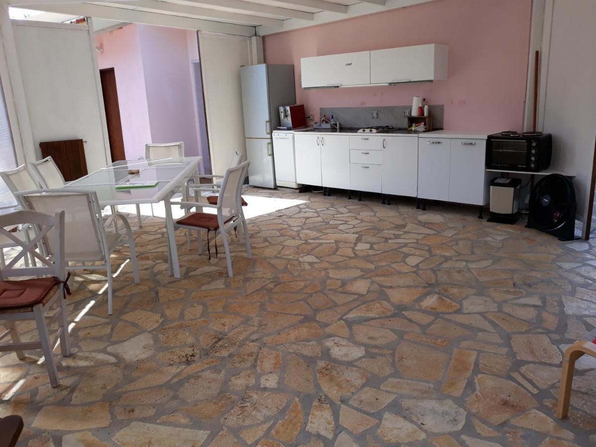 Matthaeus Am Corfutrail, Ferienoase Im Olivenhain 3 Km Zum Holiday home *